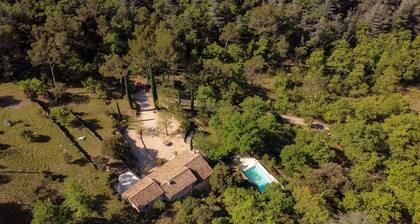 Beautiful, authentic Luberon farmhouse