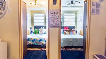 2 bedrooms, in-room safe, desk, iron/ironing board