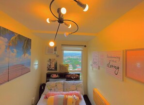3 bedrooms, in-room safe, desk, iron/ironing board
