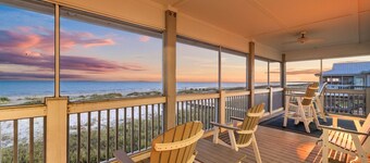 Beachfront, Dog Friendly Home! Private Boardwalk!