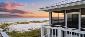 Book for Spring Break! Beachfront, Dog Friendly Home! Private Boardwalk!
