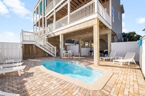 A heated pool - Pet-friendly Home! Gulf Front! Heated Pool! Elevator! (Indian Pass)