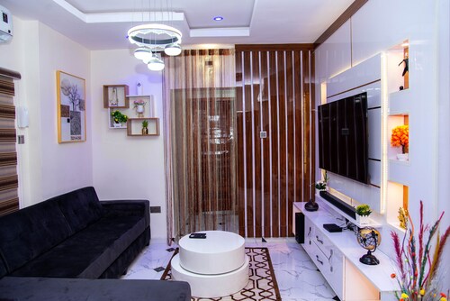 Tastefully furnished 2 bedroom apartment with 24/7 Power|WiFI|Security