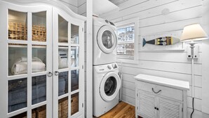 Unclassified image, 2 of 34, button - Waterfront Cottage Near Beach Access (Cape San Blas)