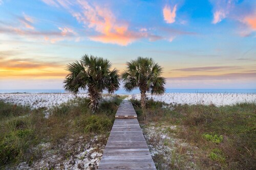 Vista Blue - Gulf-Front Home with Private Beach Access and Sweeping Views!