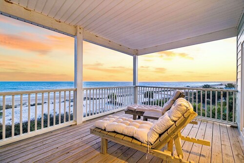 Gulf-Front Home w/Private Beach Access