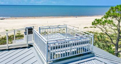 Holiday Stays Available! Beachfront! Incredible Views! Community Pool!