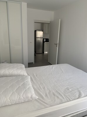 2 室のベッドルーム、デスク、アイロン / アイロン台、WiFi (無料)