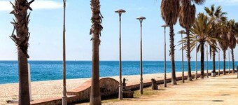 Apartment with Sea View, Terrace, and Beachfront Location