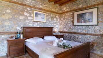 Free WiFi, bed sheets, wheelchair access