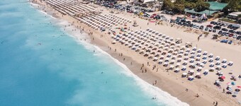 Villa Lazar with Terrace, A/C & Wi-Fi