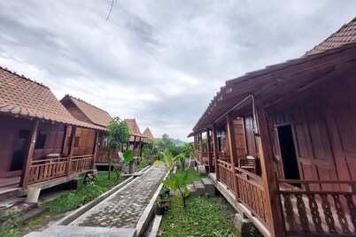 Mbok Niem咖啡馆和小屋