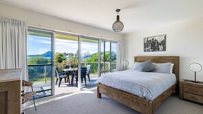 2 bedrooms, free Internet