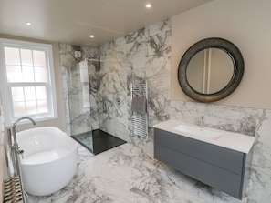 Cottage | Interior - Railway House (Scarborough)