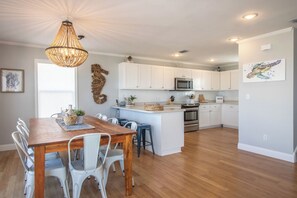 Dining - Book Now for Holidays! Spectacular Views! Private Pool! Fire Pit! (Cape San Blas)