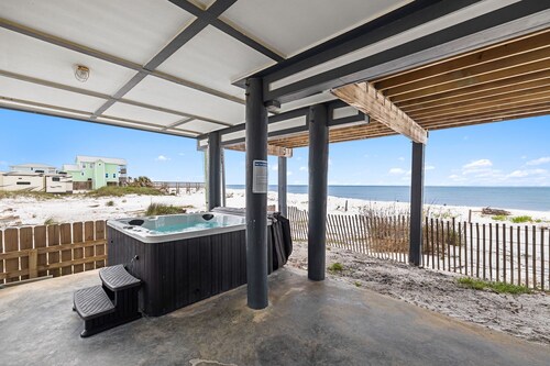 Gulf Getaways! Gulf Front! Dog-Friendly! Private Boardwalk! Water Views!