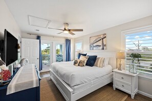 3 bedrooms, iron/ironing board, free WiFi, bed sheets - Book Holiday Getaways! Gulf-Facing Home! Private Pool! Multiple Decks! Firepit! (Cape San Blas)