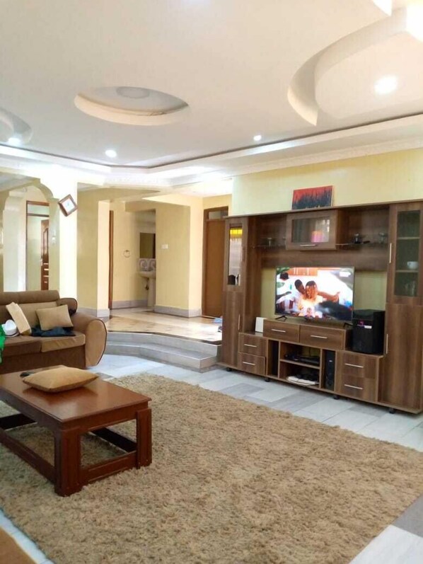 Living area - Stay.Plus JKIA Transit House (Syokimau)