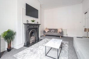 Casa superior, baño privado (Spacious 4 Bed ) | Lounge