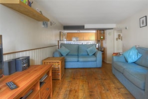 Cottage | Interior