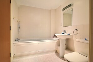 Cottage | Interior - 9 Maritime House (Bridport)