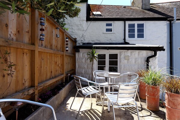 Cottage | Interior