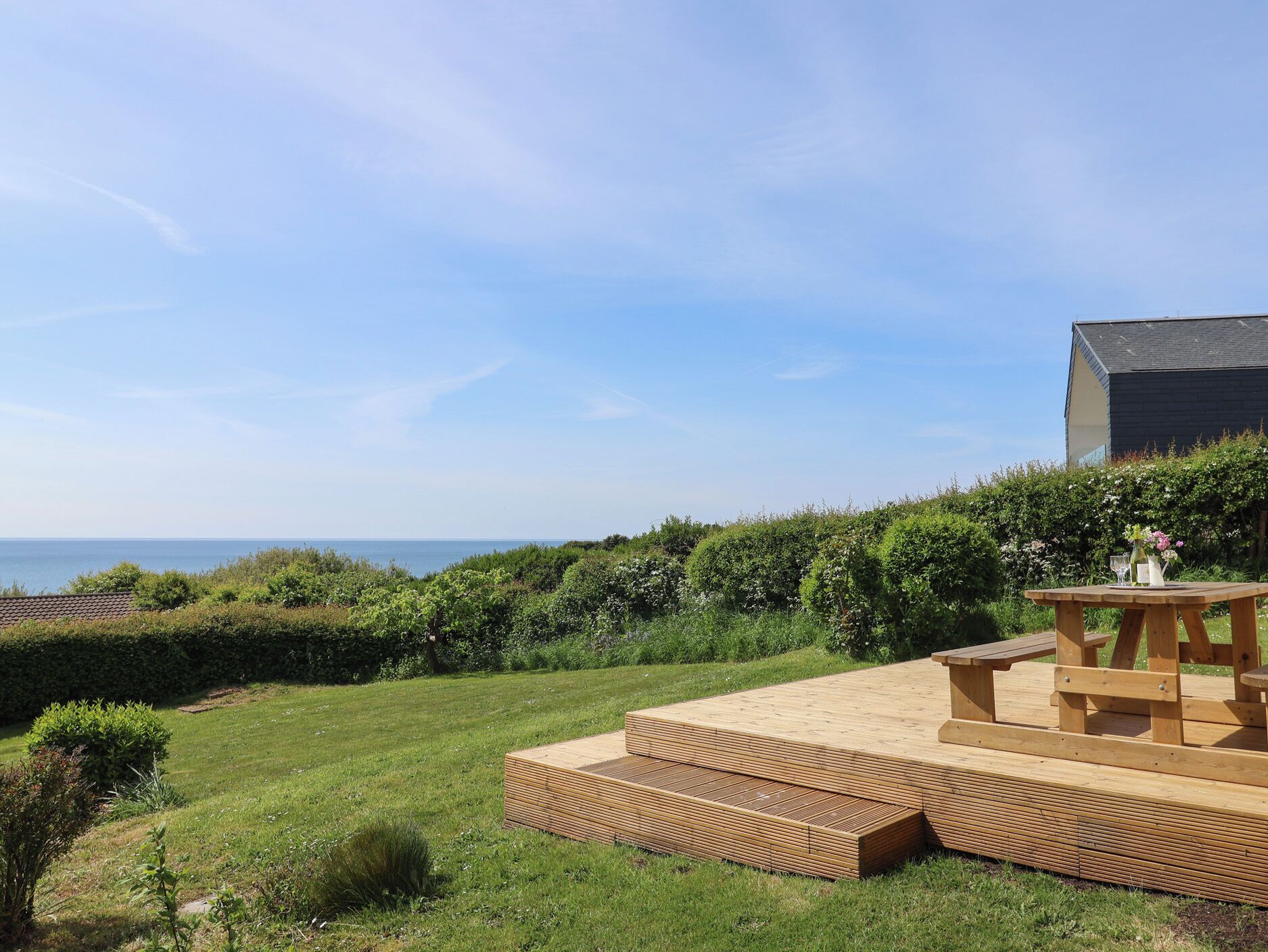 รับประทานอาห ารกลางแจ้ง