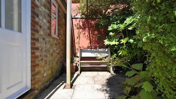 Cottage | Property grounds