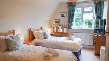 3 bedrooms, individually decorated, individually furnished, free WiFi