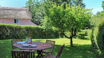 Cottage | Interior