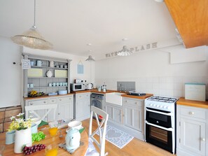 Cottage | Interior - Watersplash Cottage (Lyme Regis)