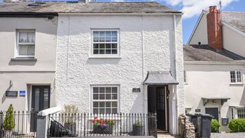 Cottage | Front of property