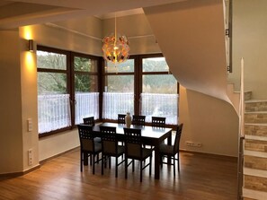 Deluxe Villa | Living area