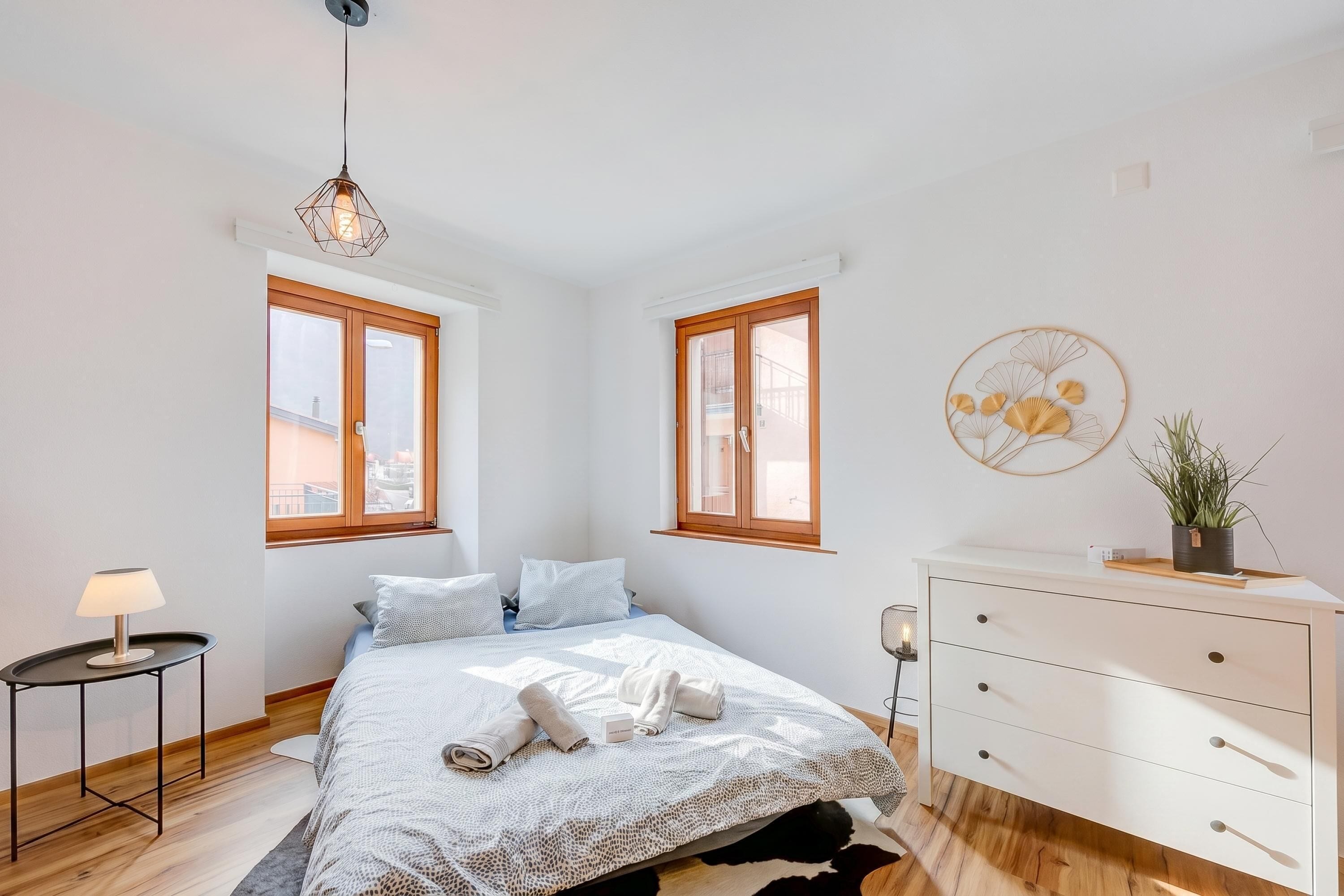 1 bedroom, laptop workspace, WiFi, bed sheets