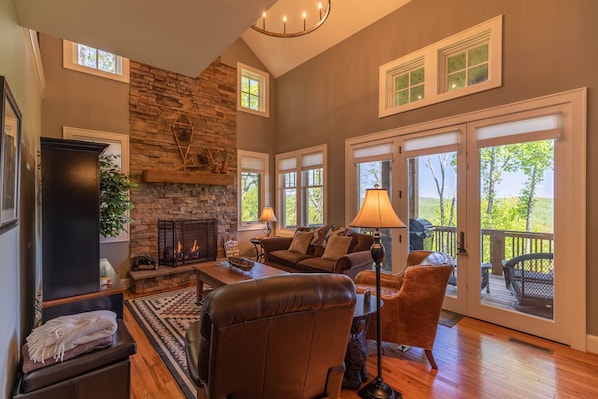 TV, fireplace, foosball, table tennis