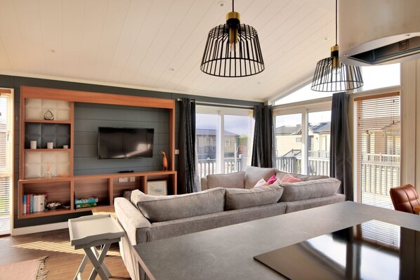 Cottage | Interior