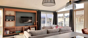 Hazelwood 4 @ Pinewood Retreat