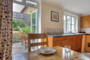 Cottage | Interior - 1 Woodroffe Meadow (Lyme Regis)