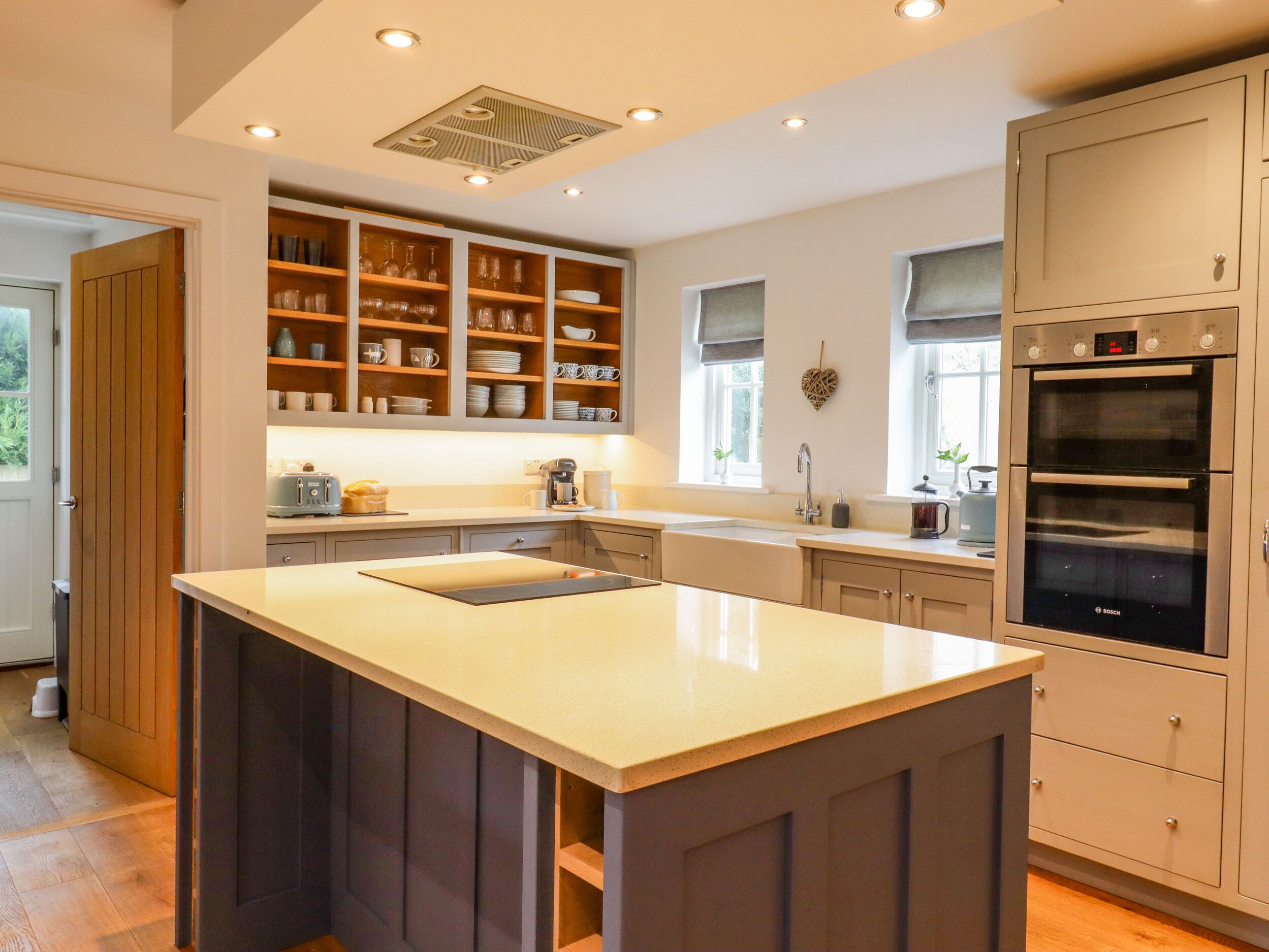 Cottage | Private kitchen | Fridge, dishwasher, electric kettle, toaster