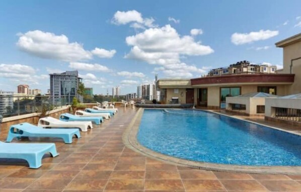 Pool - Stay.Plus Skyline Executive Apartment (Nairobi)