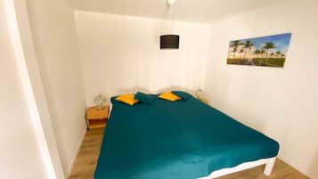 5 室のベッドルーム、旅行用ベビーベッド、WiFi (無料)