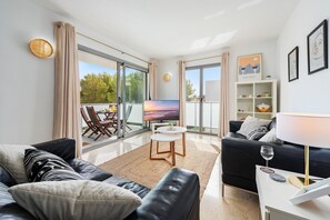 TV - Apt. Tramuntana with shared pool by JS Villas (Port de Pollença)