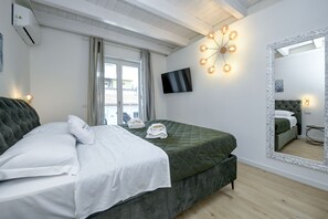 2 室のベッドルーム、アイロン / アイロン台、WiFi (無料)、ベッドシーツ