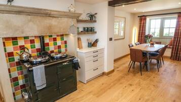 Ferienhaus | Eigene Küche | Kühlschrank, Geschirrspüler, Wasserkocher, Toaster