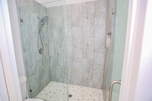 Shower, towels