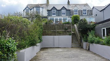 Cottage | Exterior