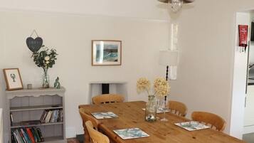 Casa de campo | Cozinha privada | Geladeira, micro-ondas, lava-louças, torradeira