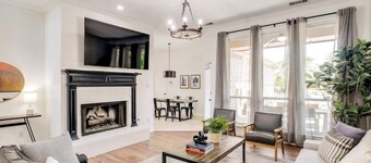 Southern Charm & Luxury Living - BBQ & Pool