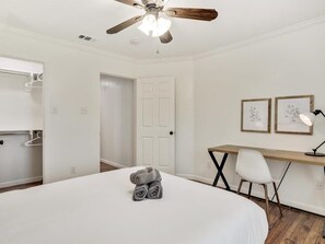 5 bedrooms, desk, iron/ironing board, WiFi