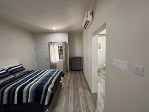 3 habitaciones, tabla de planchar con plancha y wifi gratis